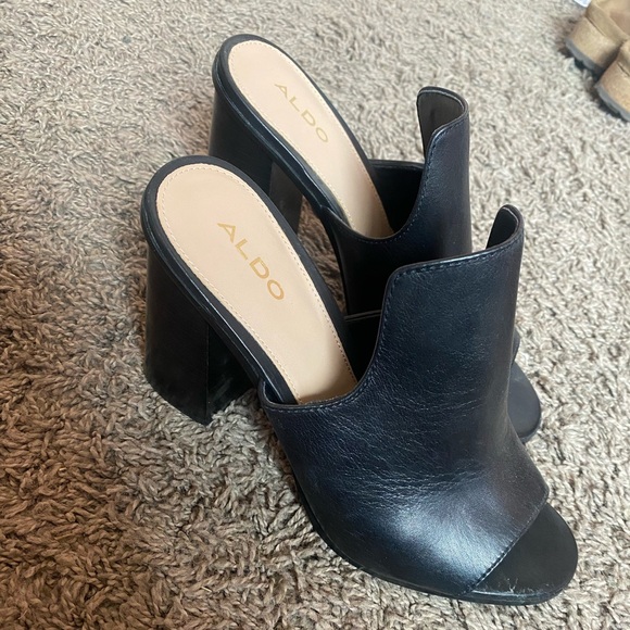 Aldo Open Toe Black Mule Heels - Picture 6 of 6